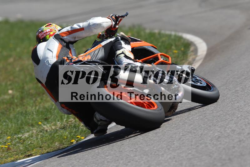 Archiv-2022/05 04.04.2022 Plüss Moto Sport ADR/Freies Fahren/301